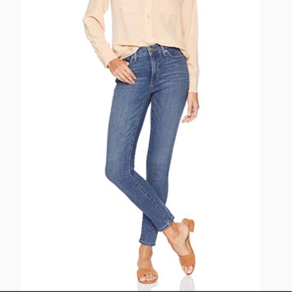 Levi’s 311 shaping skinny jeans